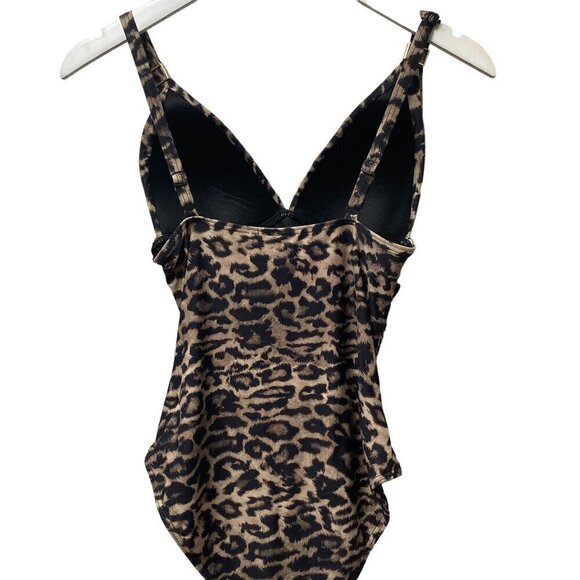 NIP AND TUCK Swimsuit Size 6 Leopard Print One-Piece Slimming Womens Swimwear - Picture 7 of 10